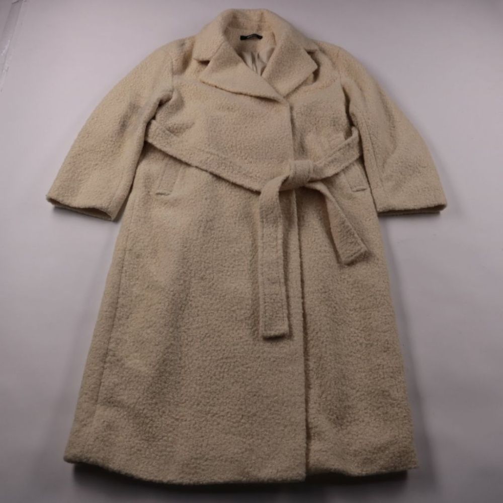 пальто GinaTricot