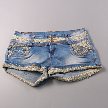 шорты не указано