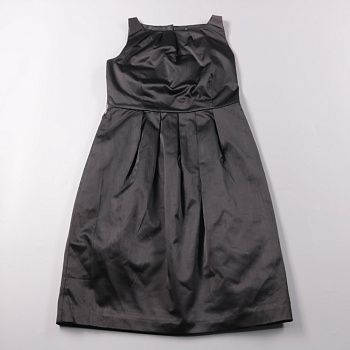 платье Gina Tricot