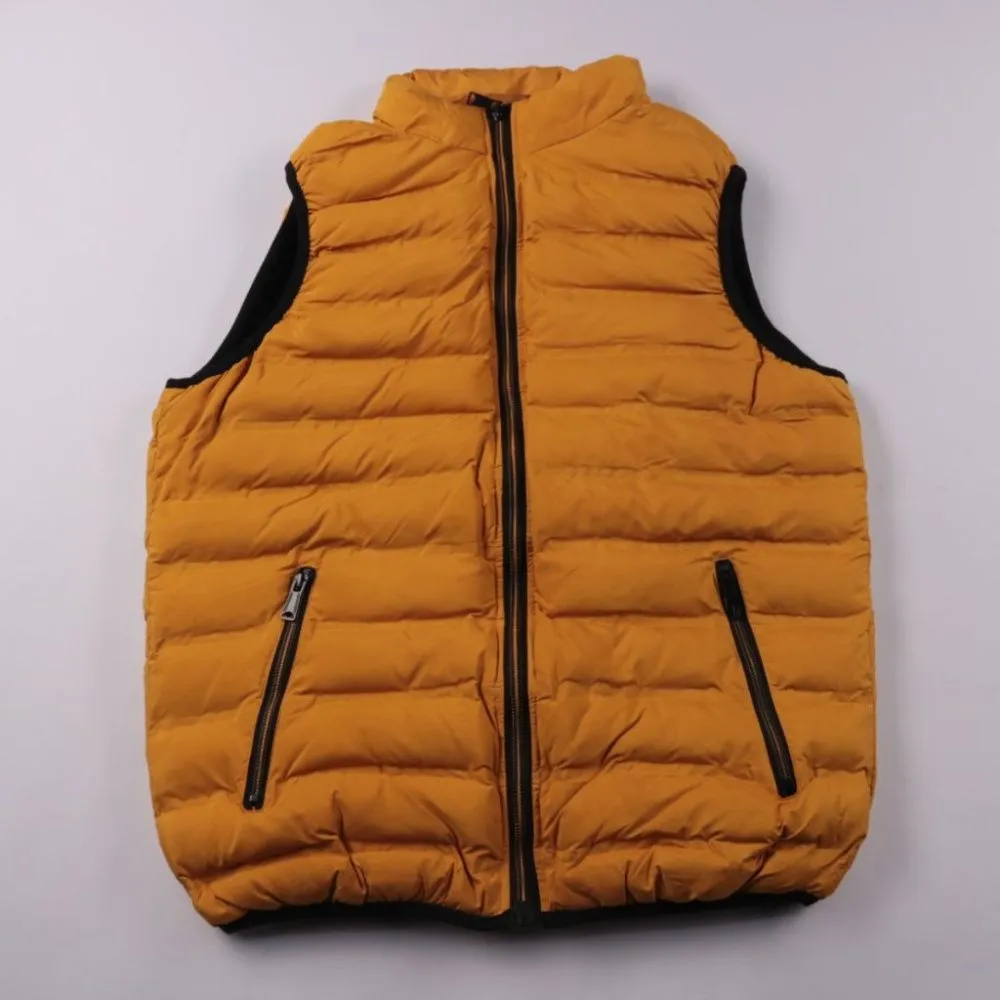 жилет не указано